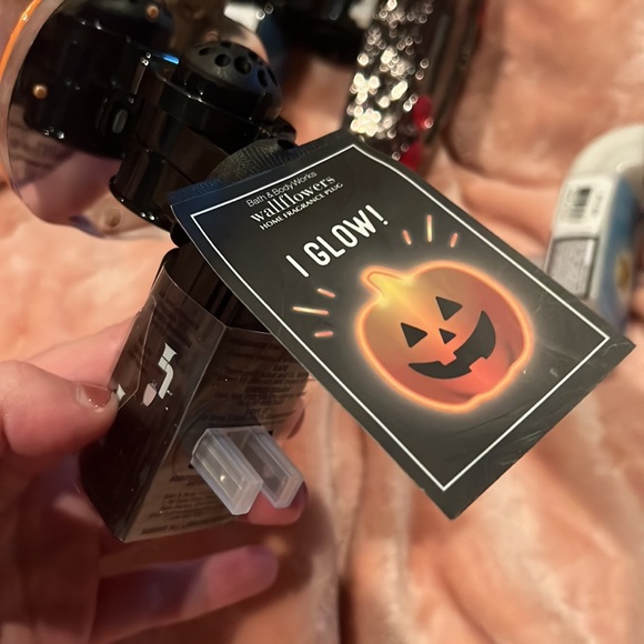 Halloween Wallflower bundle - Picture 5 of 9